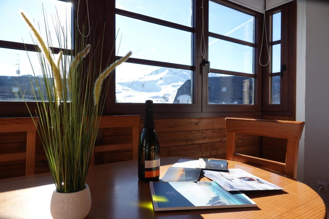 Stone Garaje Cubierto Y Trastero Pirineos360 Lägenhet Formigal Exteriör bild