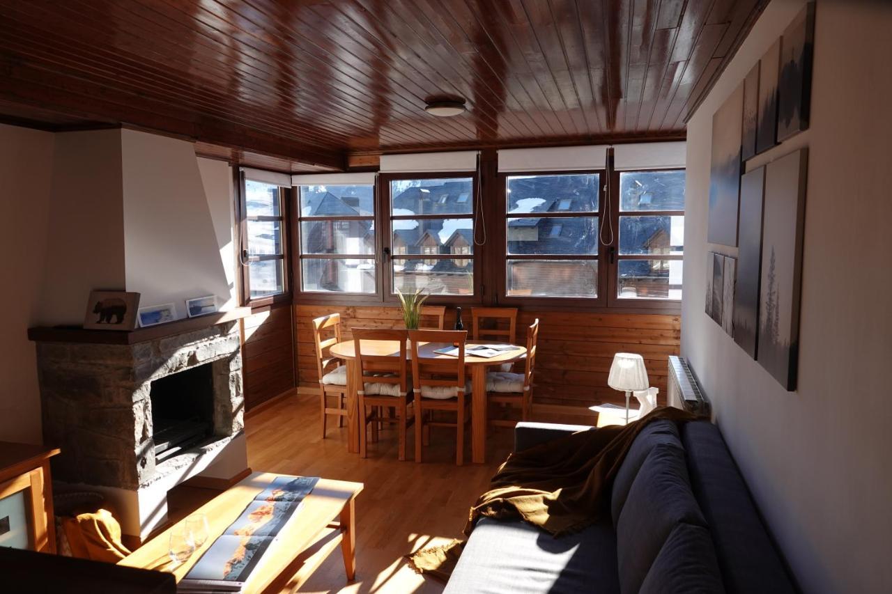 Stone Garaje Cubierto Y Trastero Pirineos360 Lägenhet Formigal Exteriör bild